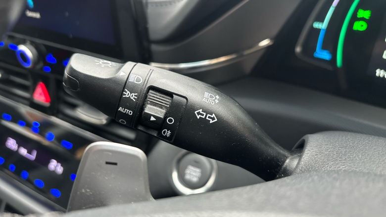 Hyundai IONIQ 1.6 GDi Hybrid Premium 5dr DCT Hybrid Hatchback